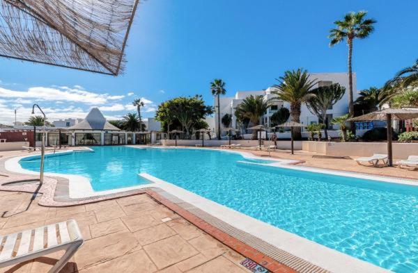 Apartamento Giovanni 09 Playa Roca กอสตา เตกีสเซ ภายนอก รูปภาพ