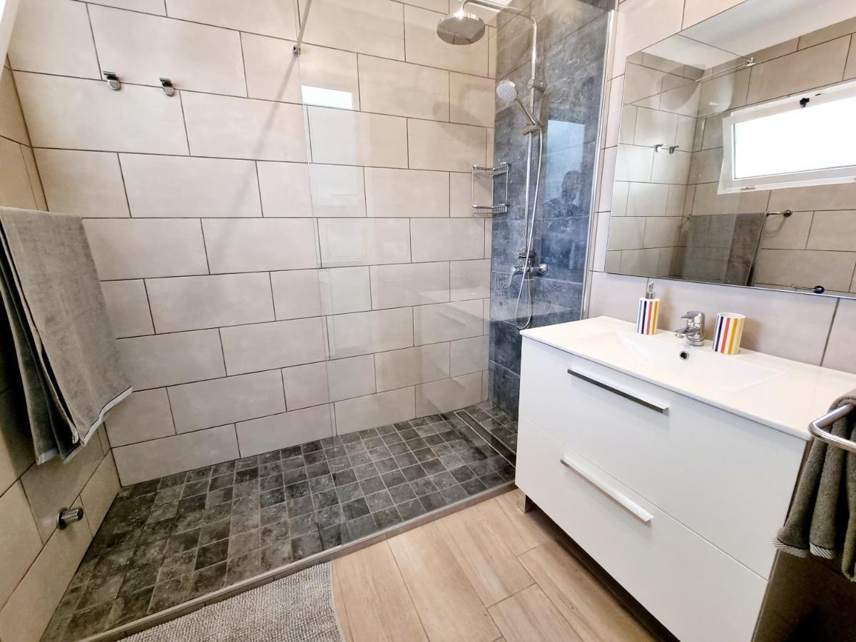 Apartamento Giovanni 09 Playa Roca กอสตา เตกีสเซ ภายนอก รูปภาพ